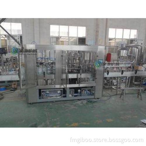 2500 BPH CSD Liquid Filling Equipment 12 Heads Beer Rotary
